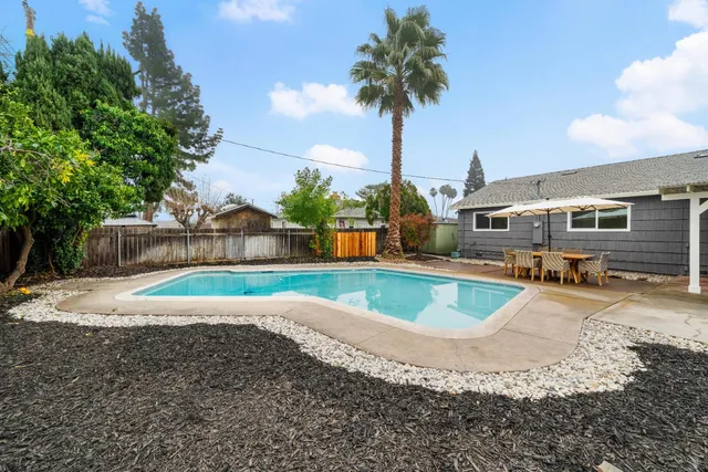 $650,000 | 4905 Heatherdale Lane, Carmichael, CA 95608
