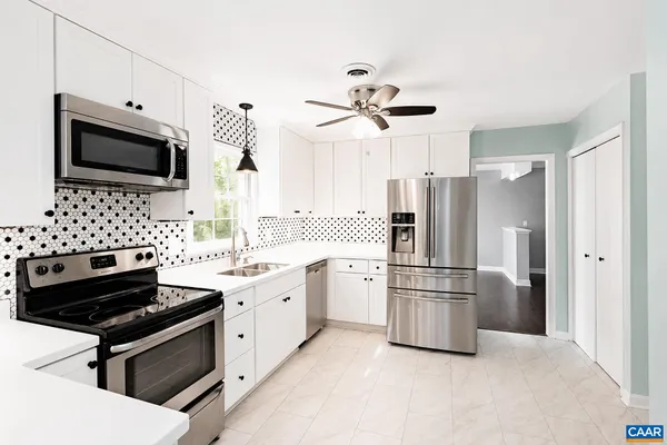 $3,295 | 208 Surrey Road, Charlottesville, VA 22901