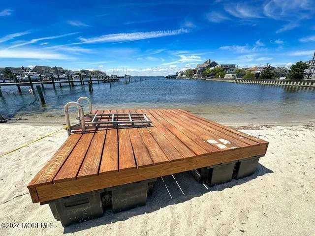 $22,000 | 520 Normandy Drive, Unit WKLY SUMMER RENTAL, Mantoloking, NJ 08738