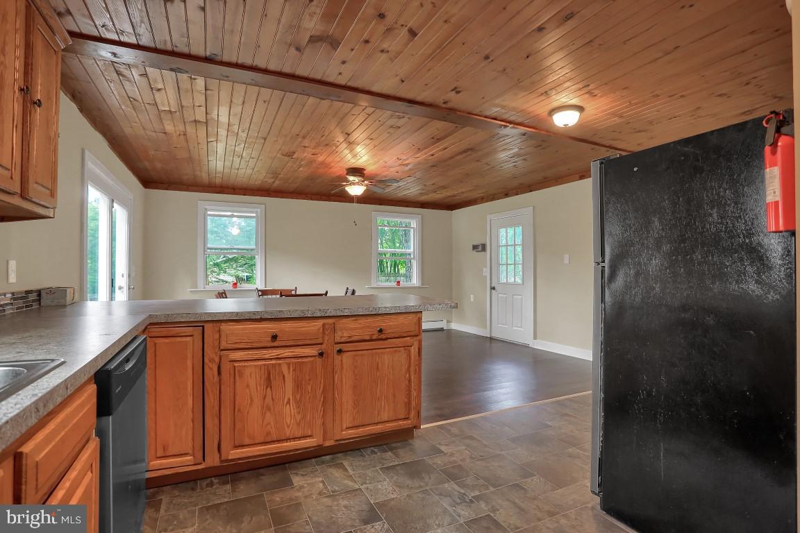 92 Jasmine Road Delta, PA 17314 - Photo 12 of 38 Gallery Image 12