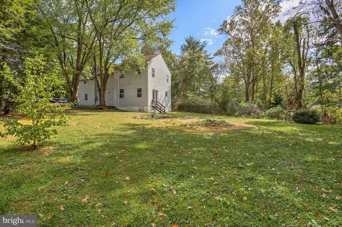 92 Jasmine Road Delta, PA 17314 - Photo 6 of 38 Gallery Image 6