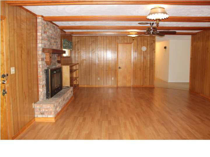 1074 West Parks Road Raymond, MS 39154 - Photo 11 of 37 Great Room