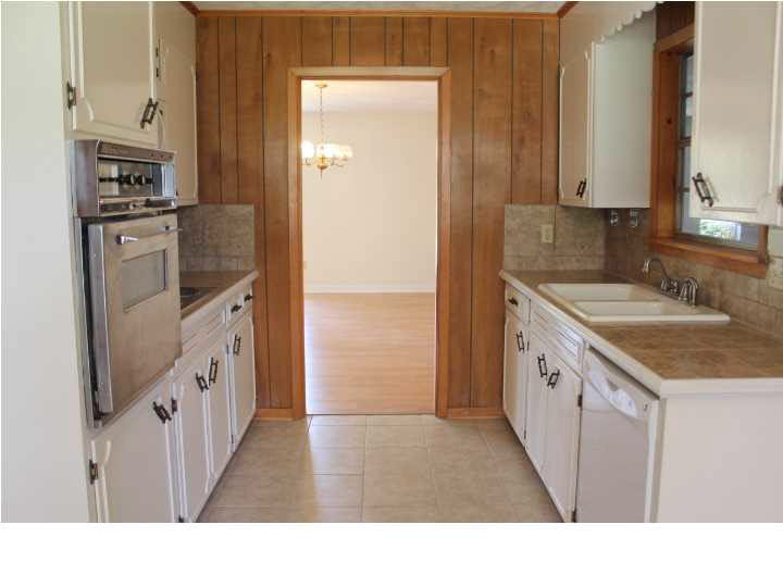 1074 West Parks Road Raymond, MS 39154 - Photo 15 of 37 Kitchen