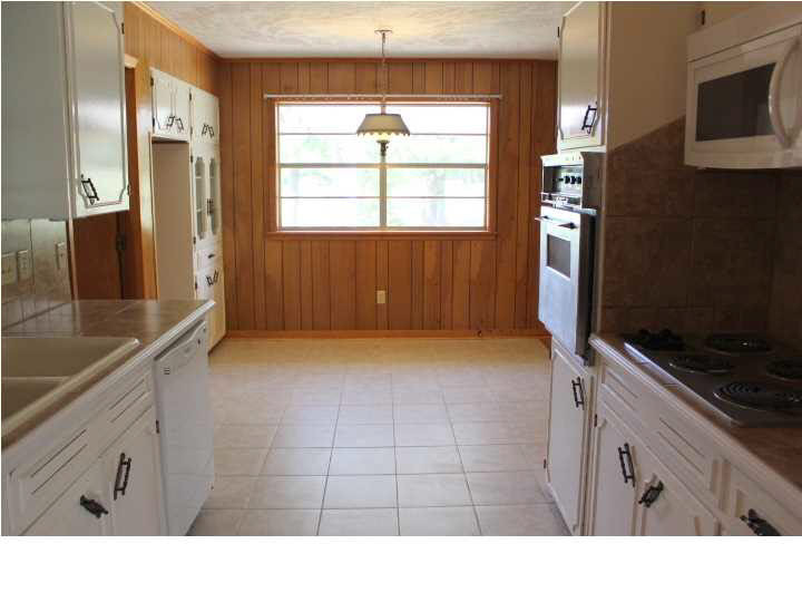1074 West Parks Road Raymond, MS 39154 - Photo 16 of 37 Kitchen