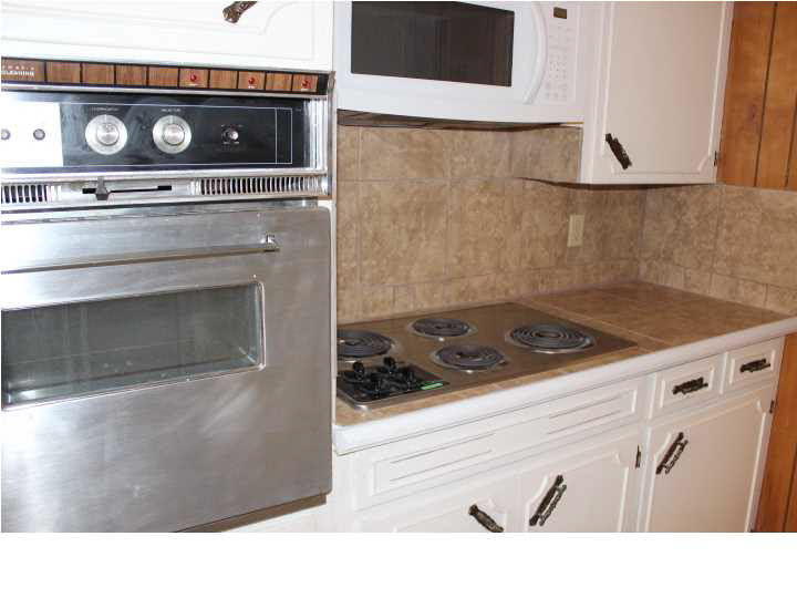 1074 West Parks Road Raymond, MS 39154 - Photo 17 of 37 Kitchen