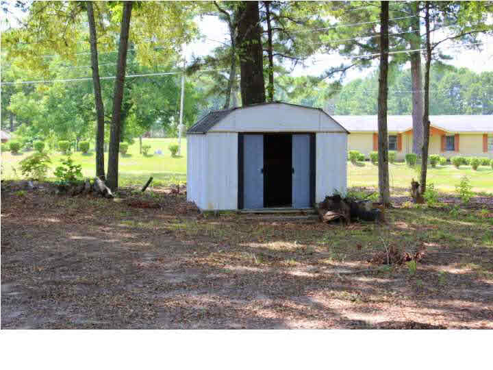 1074 West Parks Road Raymond, MS 39154 - Photo 32 of 37 Storage
