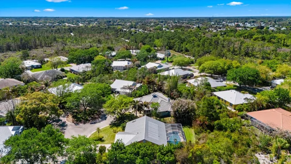 $700,000 | 5040 Southeast Bent Wood Drive, Stuart, FL 34997