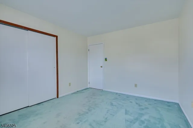 $470,000 | 4 Deborah Court, Robbinsville, NJ 08691