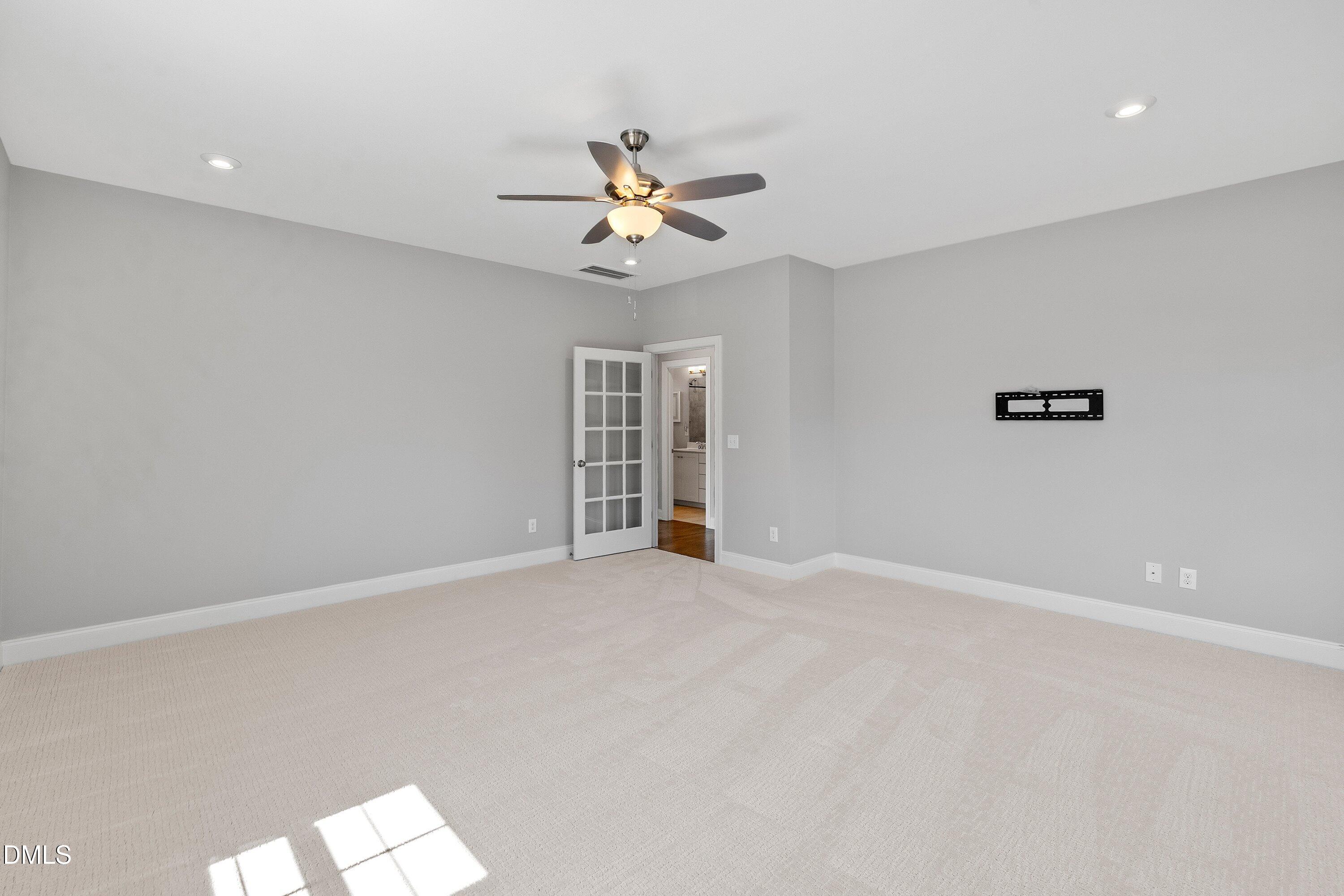 2017 Noble Road Raleigh, NC 27608 - Photo 42 of 65 46-2017 Noble Rd_3720