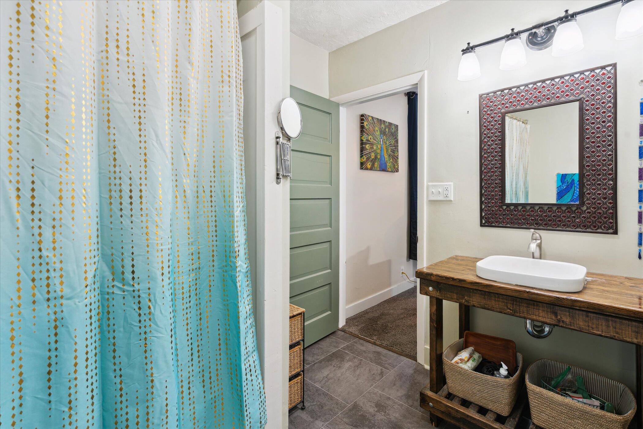 308 State Street Albion, MI 49224 - Photo 21 of 35 21-308-State-St-Albion-MI-49224-WindowSt