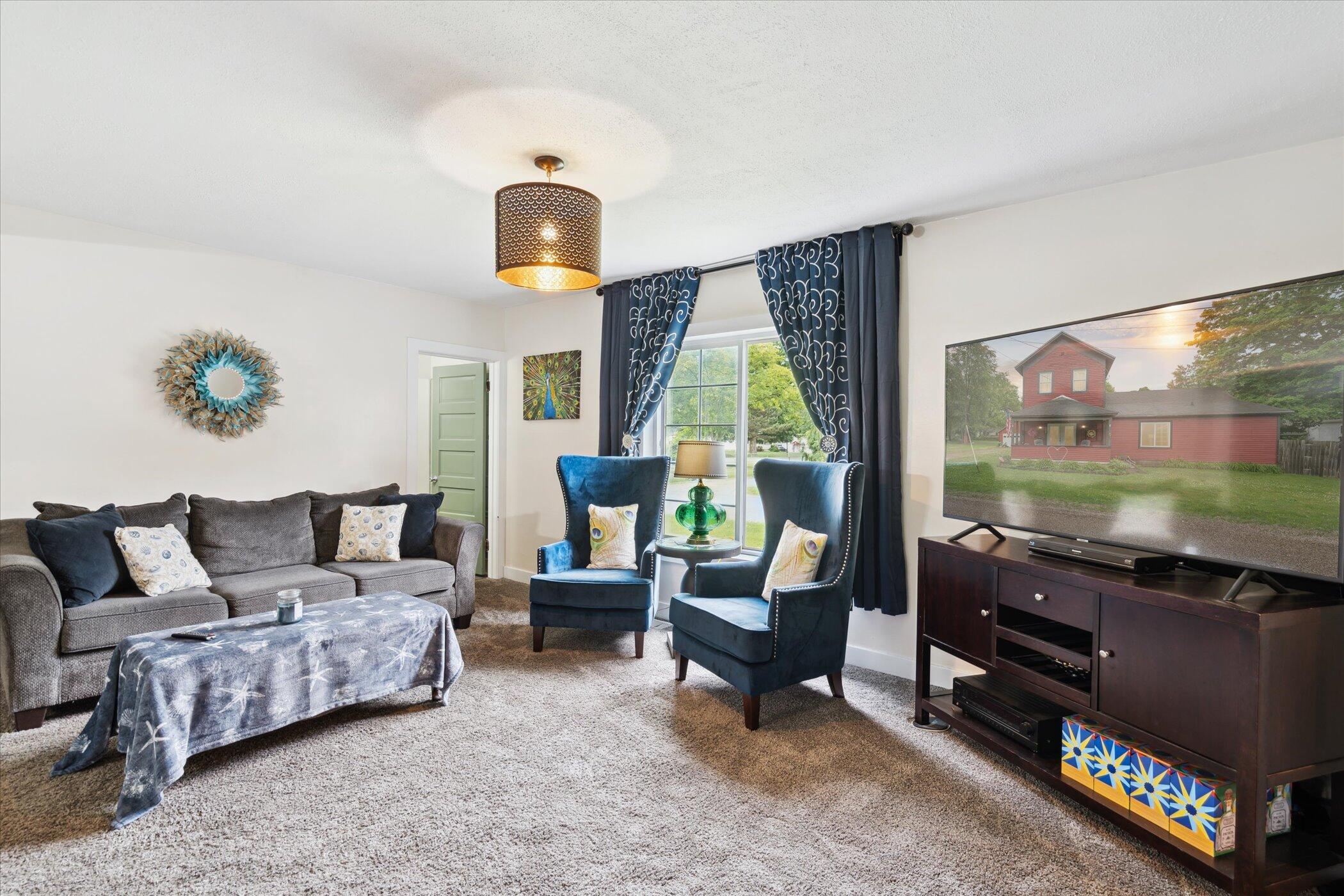 308 State Street Albion, MI 49224 - Photo 7 of 35 08-308-State-St-Albion-MI-49224-WindowSt