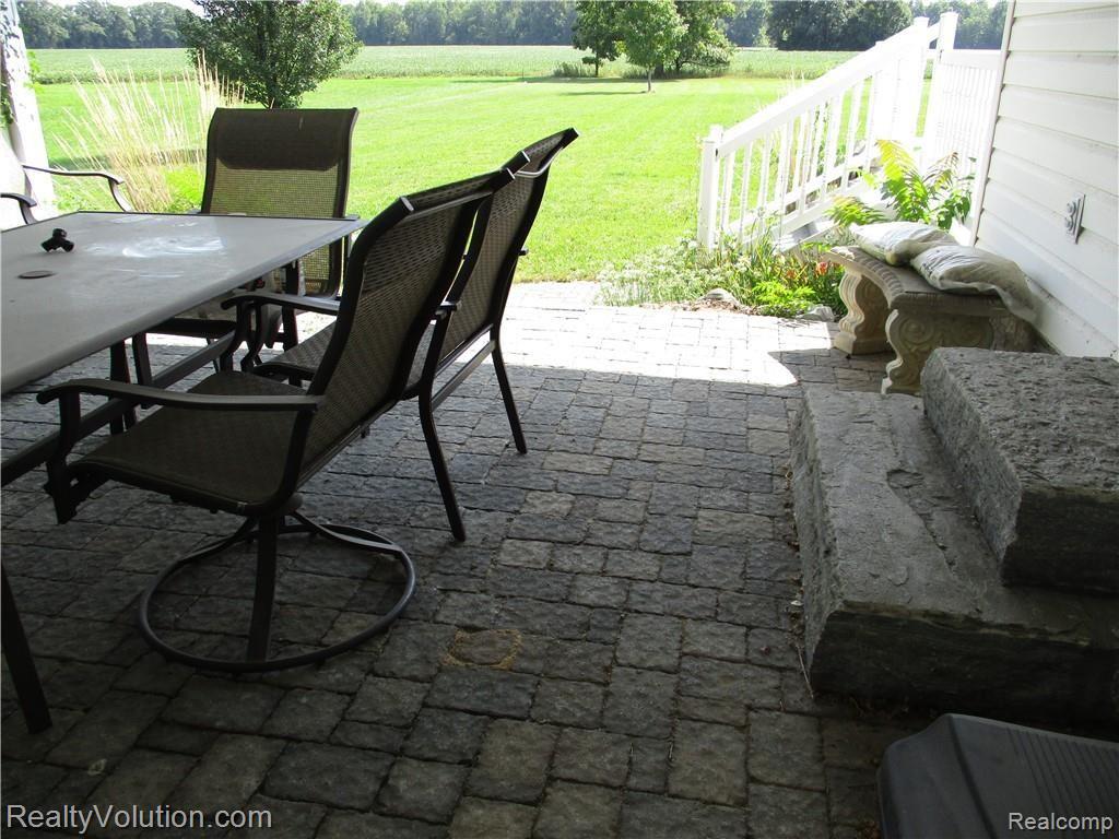7032 East Richfield Road Davison, MI 48423 - Photo 5 of 33 IMG_0129 - Copy.JPG