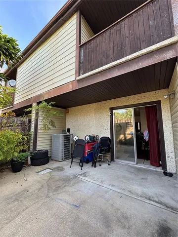 a view of entryway and workspace