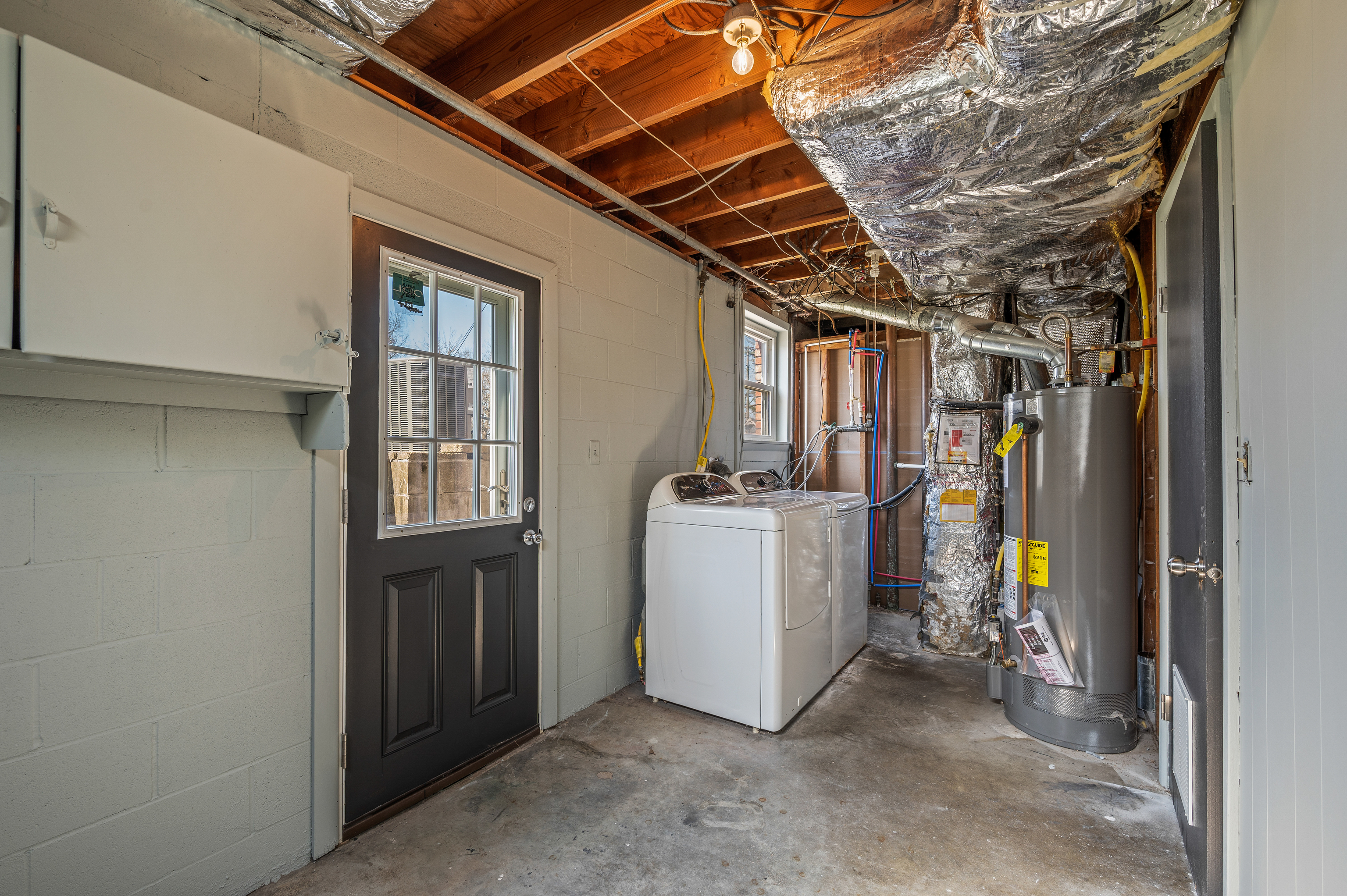 1724 Beam Road Columbus, IN 47201 - Photo 31 of 46 Gallery Image 31