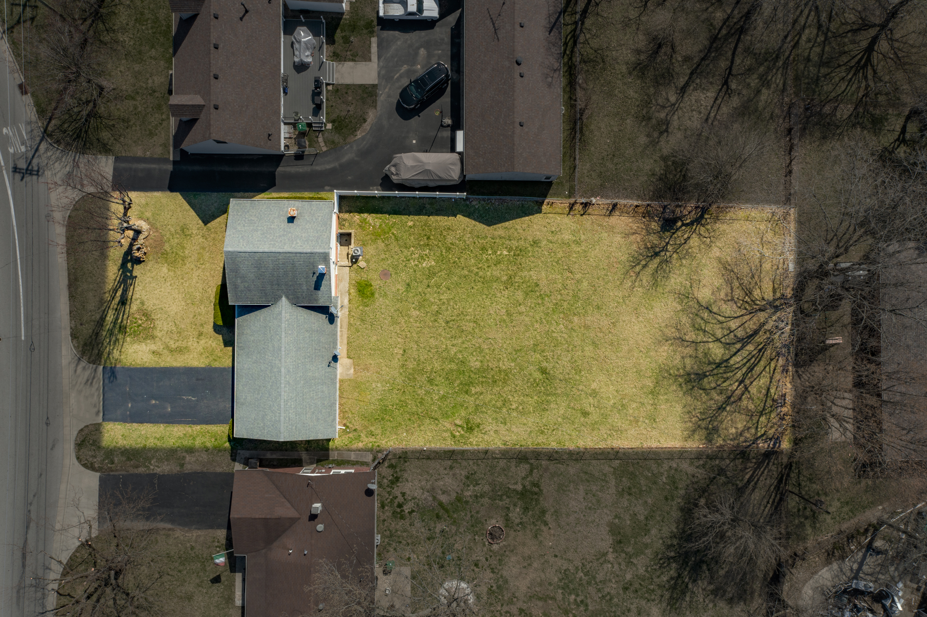 1724 Beam Road Columbus, IN 47201 - Photo 36 of 46 Gallery Image 36