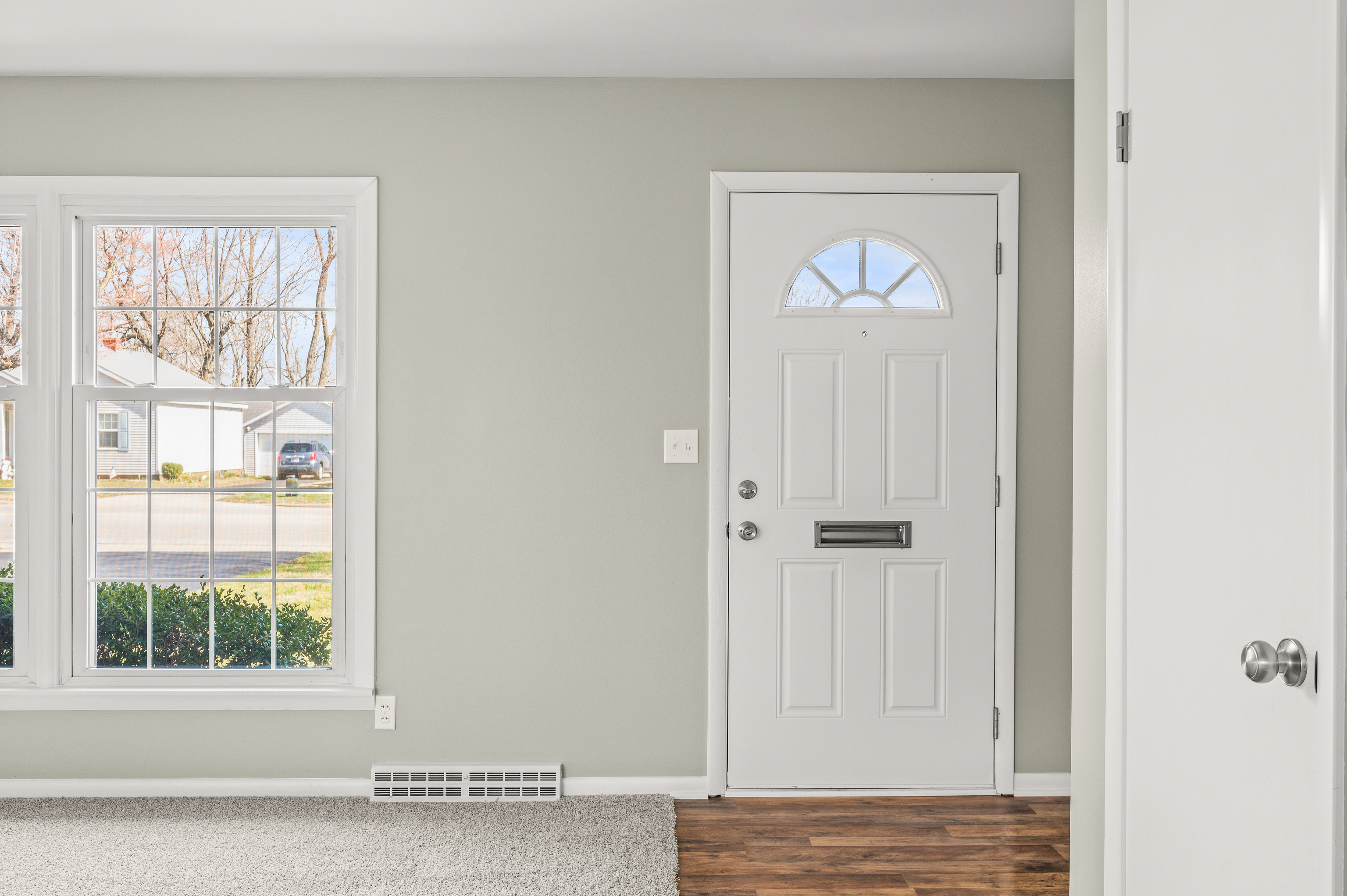 1724 Beam Road Columbus, IN 47201 - Photo 4 of 46 Gallery Image 4