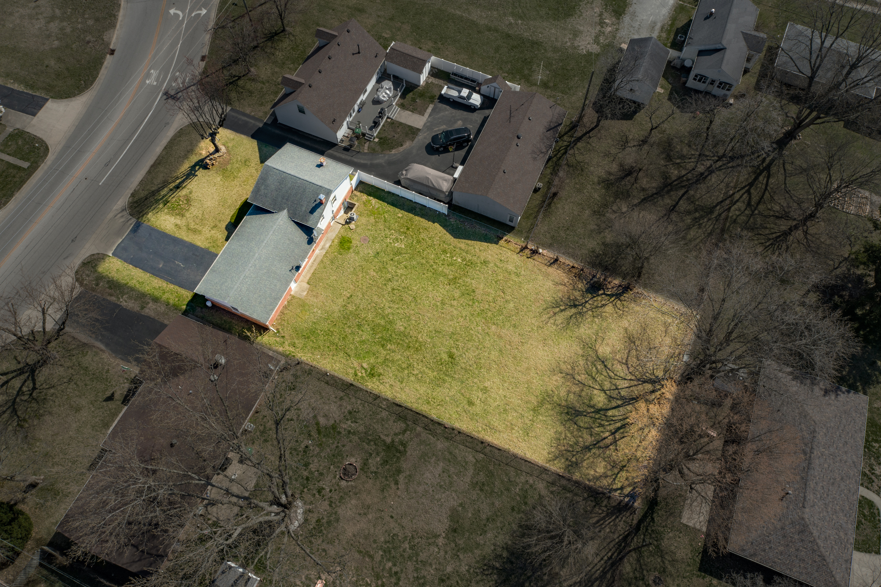 1724 Beam Road Columbus, IN 47201 - Photo 44 of 46 Gallery Image 44