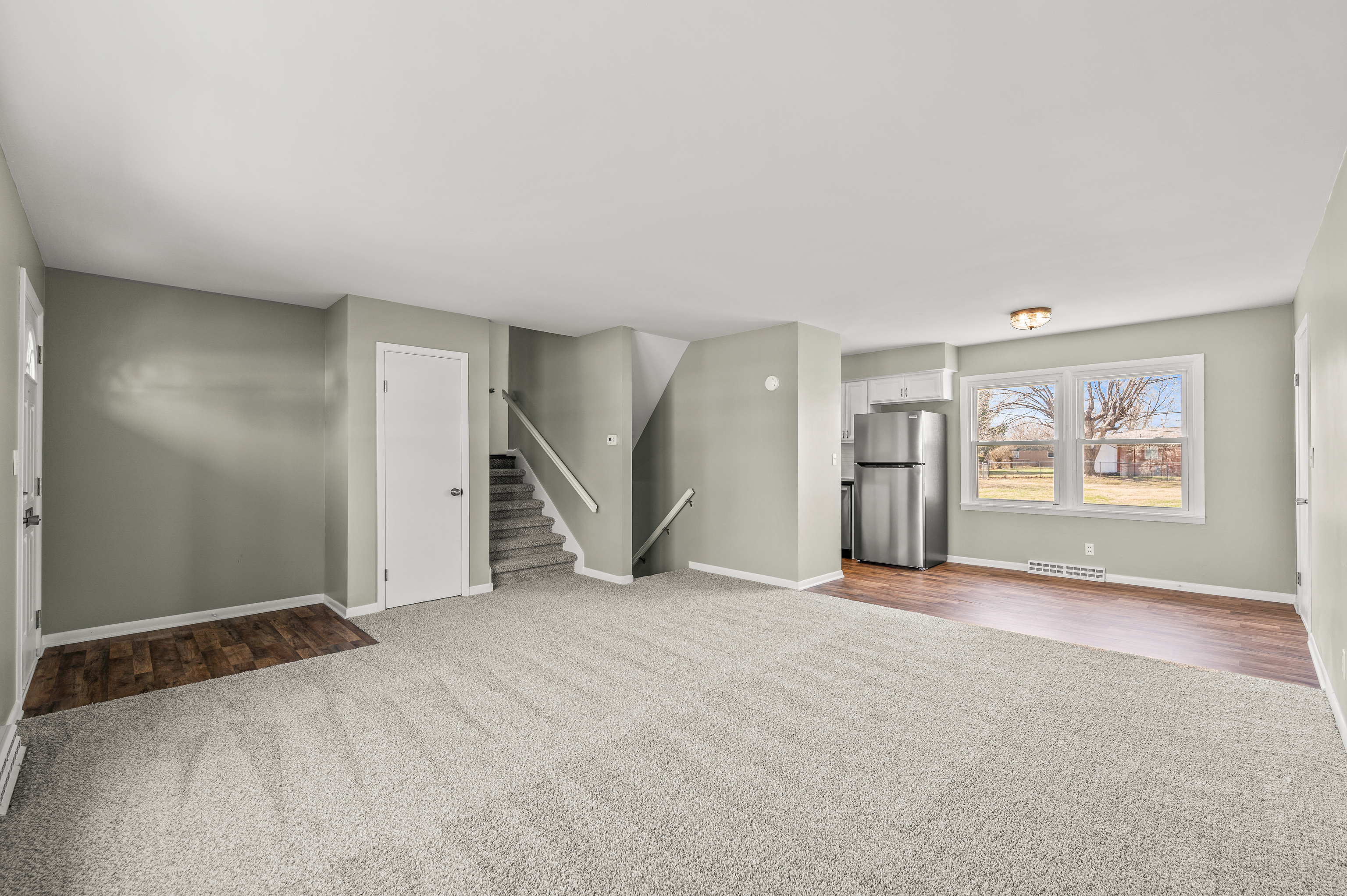 1724 Beam Road Columbus, IN 47201 - Photo 8 of 46 Gallery Image 8