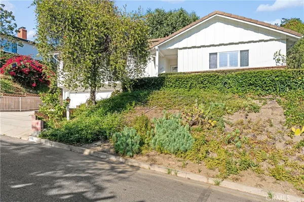 $5,500 | 1212 Alta Paseo, Burbank, CA 91501