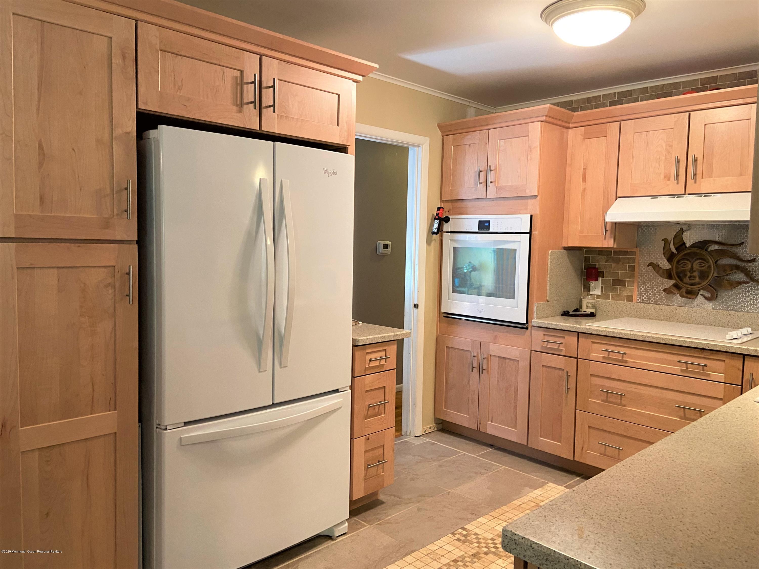224 Kent Road Howell, NJ 07731 - Photo 10 of 68 7892k
