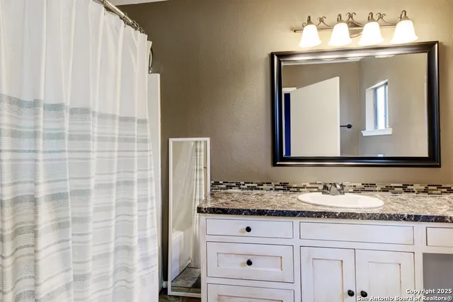 $5,199,999 | 13944 Farm To Market 32, Fischer, TX 78623