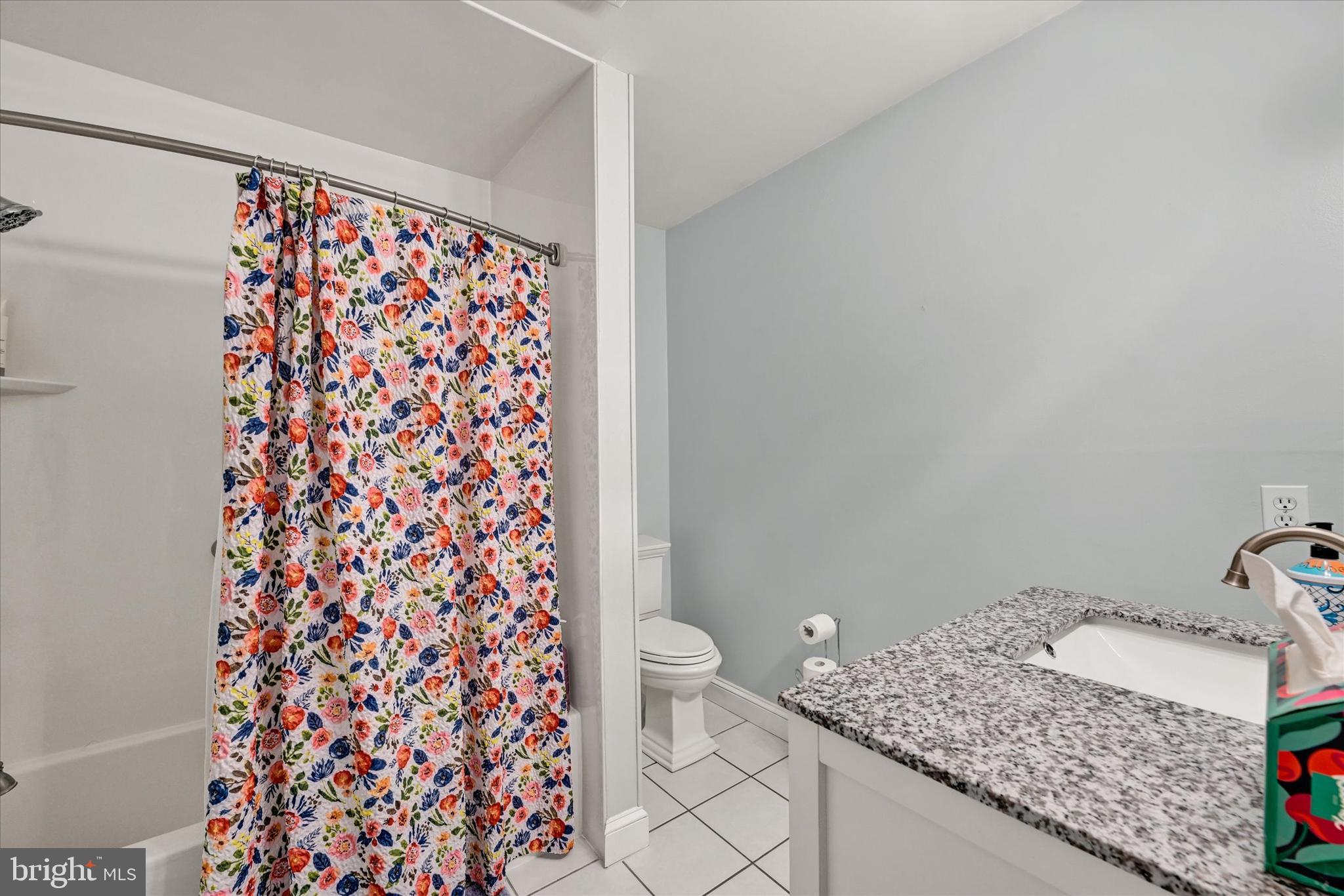 1202 Hillcreek Road Pasadena, MD 21122 - Photo 16 of 35 Main bath