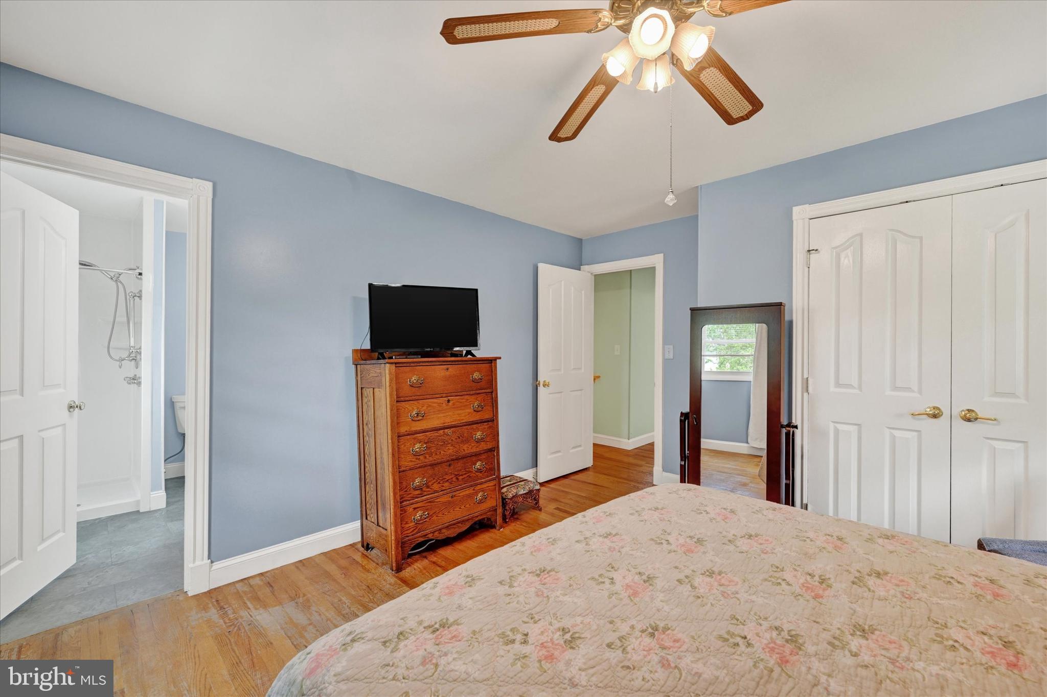1202 Hillcreek Road Pasadena, MD 21122 - Photo 19 of 35 Primary Bedroom