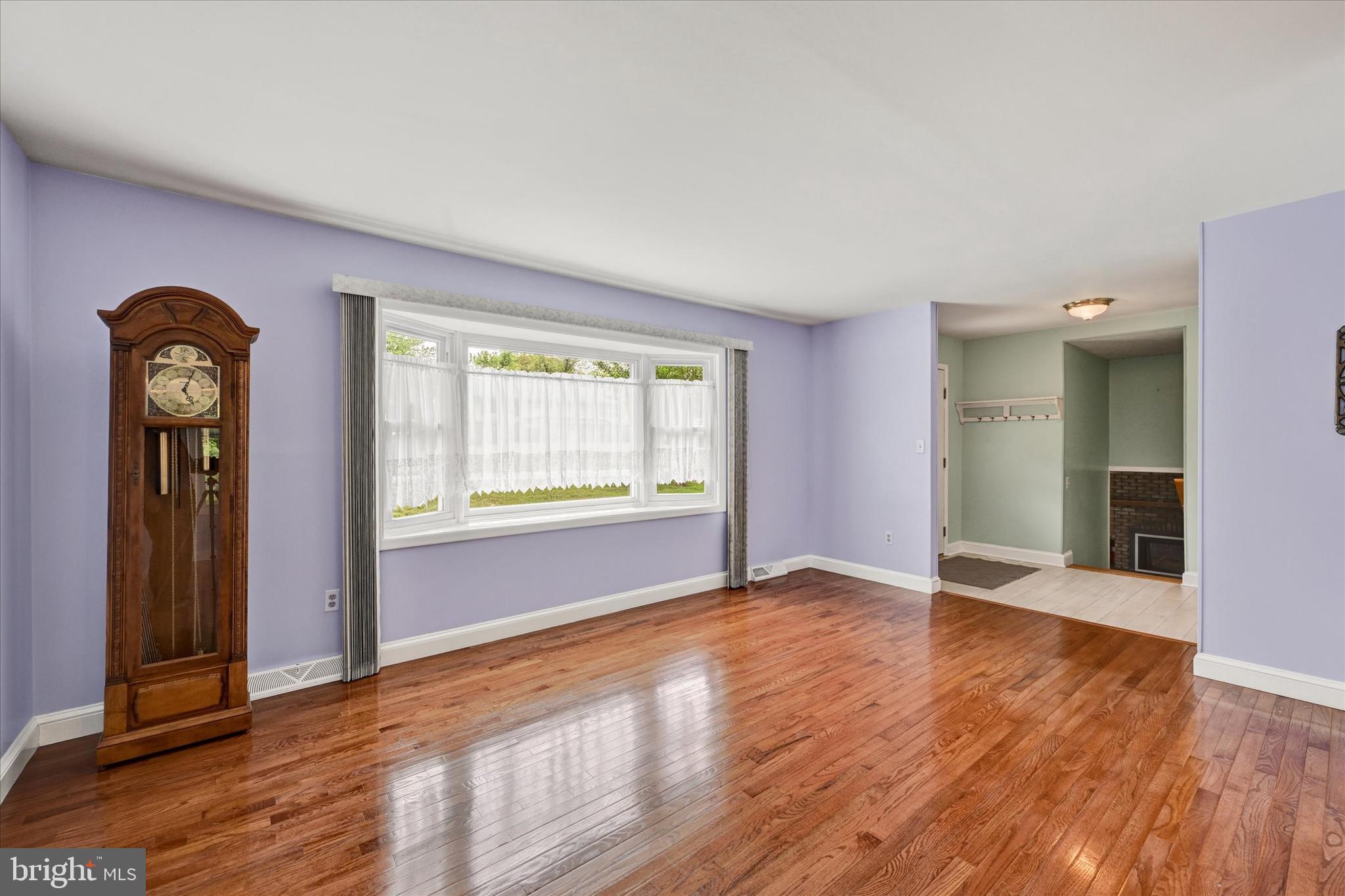 1202 Hillcreek Road Pasadena, MD 21122 - Photo 5 of 35 Gleaming hardwood flooring