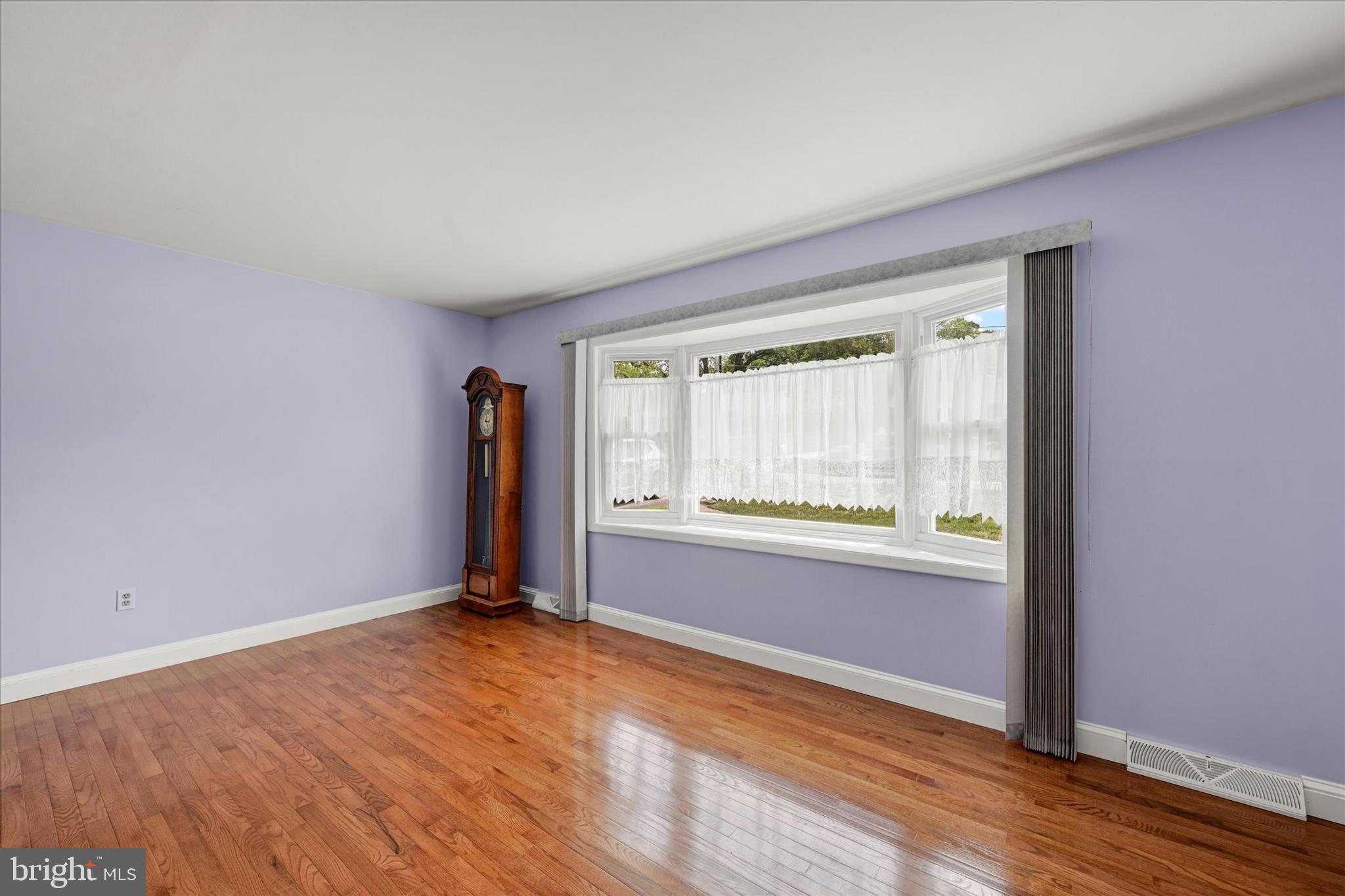 1202 Hillcreek Road Pasadena, MD 21122 - Photo 6 of 35