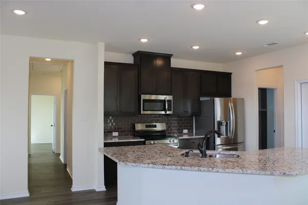 $1,900 | 3217 County Road 337, Bertram, TX 78605