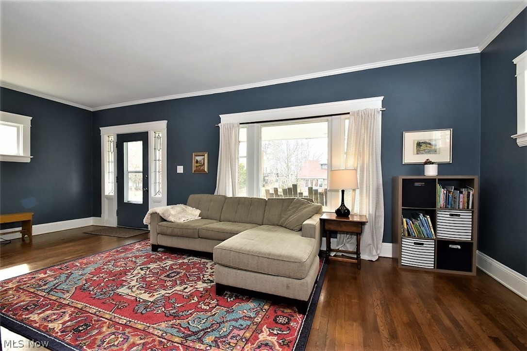 2489 Kingston Road Cleveland, OH 44118 - Photo 6 of 30 Gallery Image 6