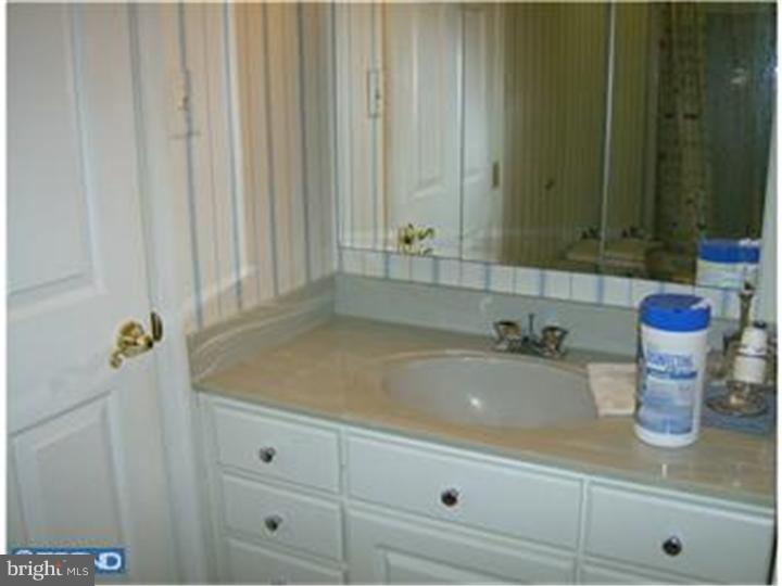121 West Sproul Road Springfield, PA 19064 - Photo 6 of 16