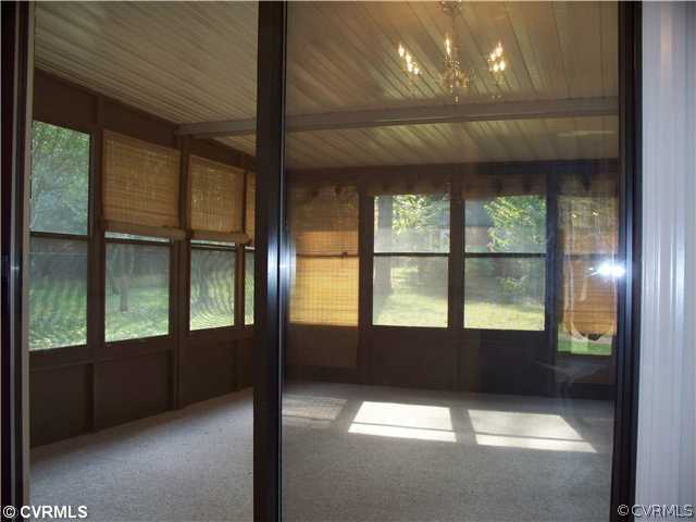 12221 Howards Mill Road Rockville, VA 23146 - Photo 5 of 8 Atrium
