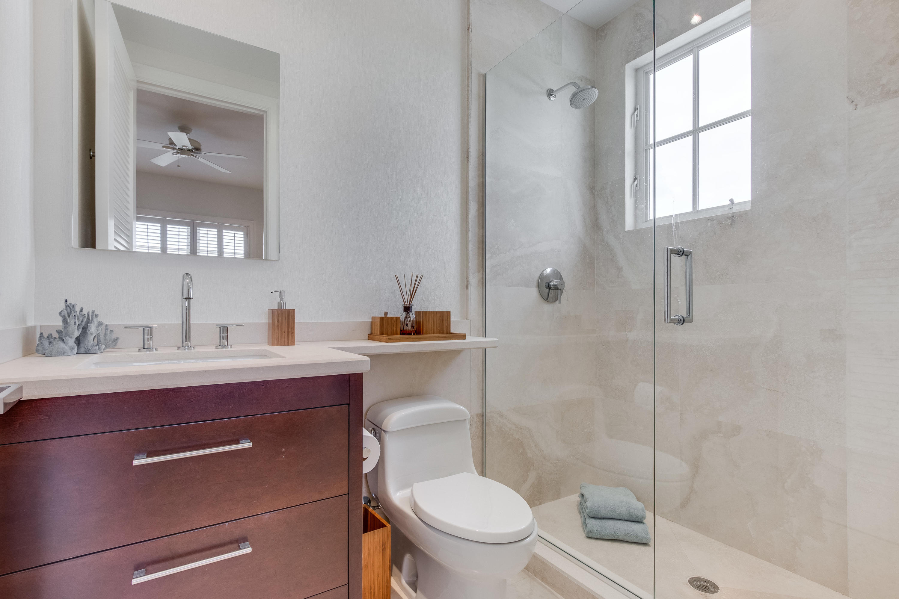 1121 Gulfstream Way Singer Island, FL 33404 - Photo 36 of 90 untitled-41