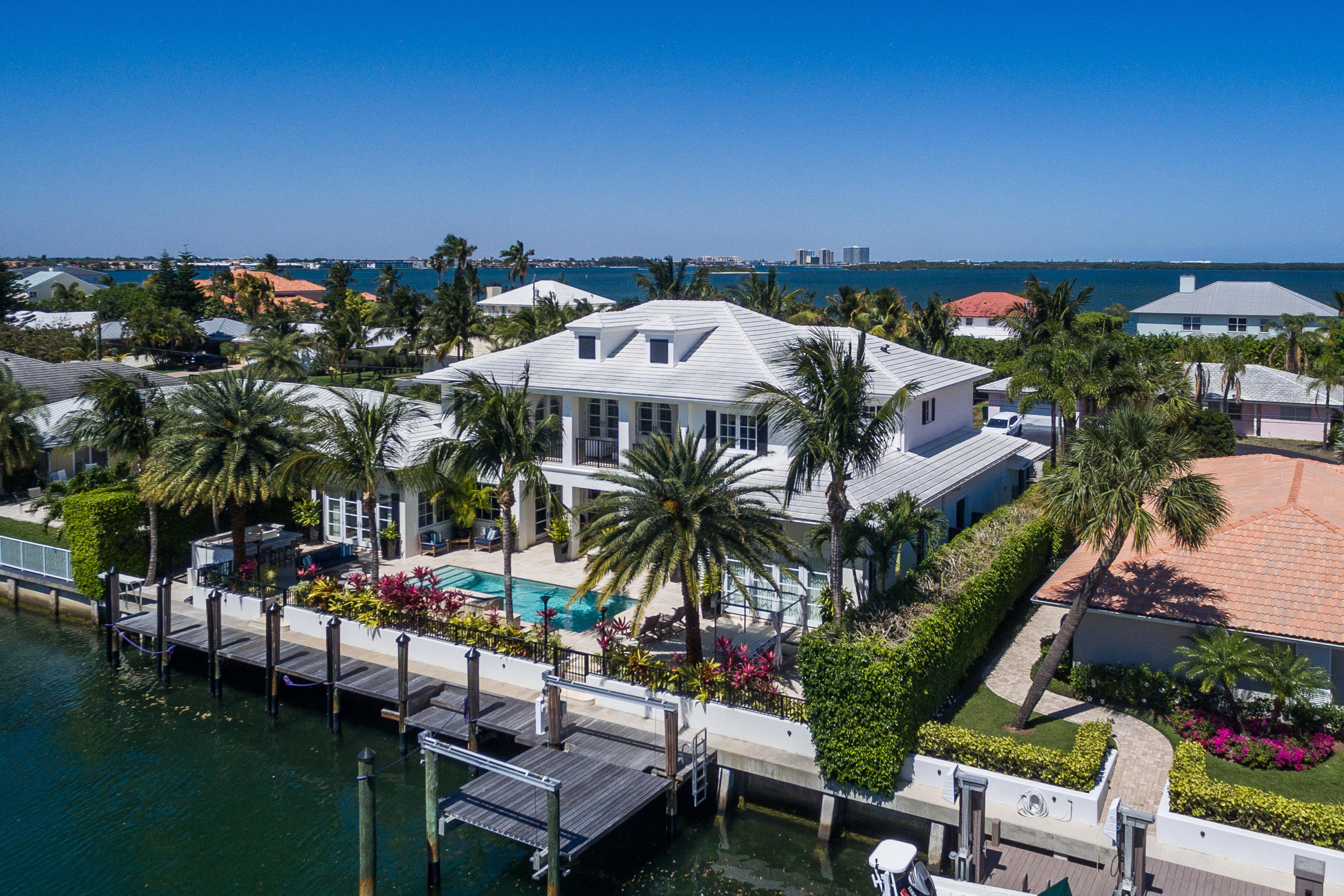 1121 Gulfstream Way Singer Island, FL 33404 - Photo 54 of 90 exteriors-26