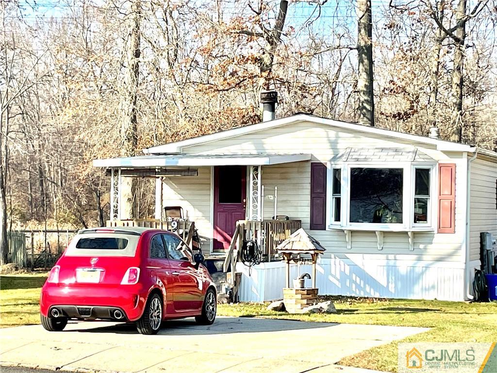 9 Twain Road North Brunswick, NJ 08902 - Photo 1 of 14 Gallery Image 1