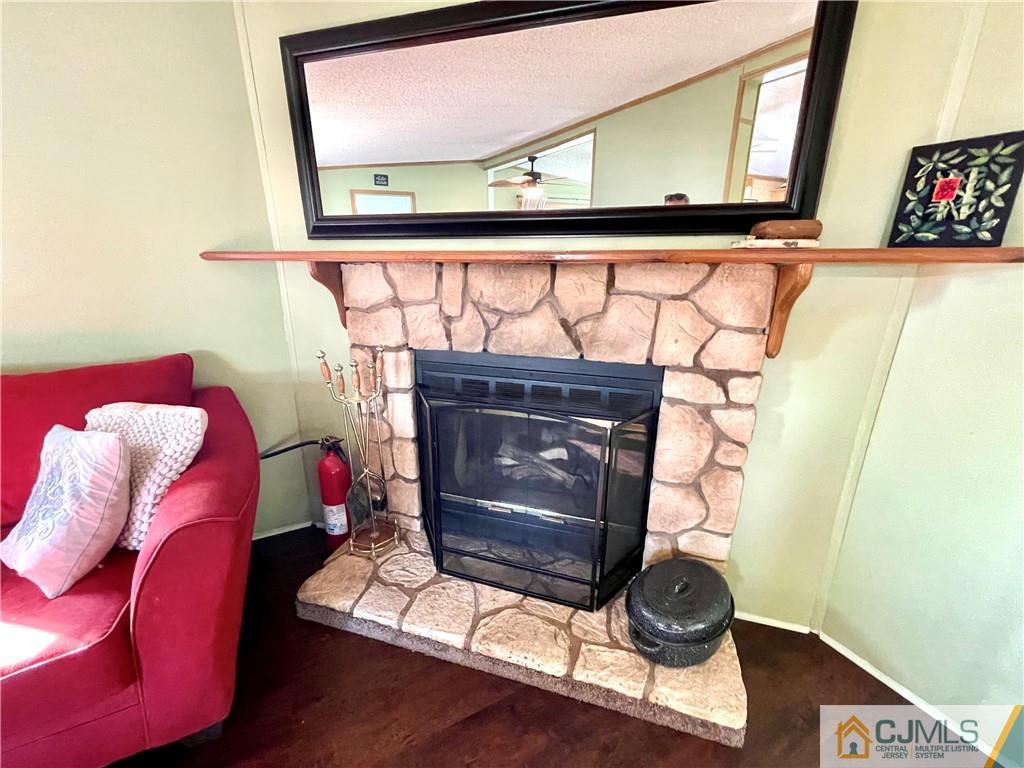 9 Twain Road North Brunswick, NJ 08902 - Photo 3 of 14 Gallery Image 3