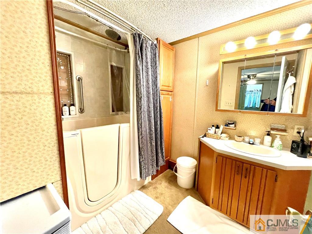 9 Twain Road North Brunswick, NJ 08902 - Photo 10 of 14 Gallery Image 10