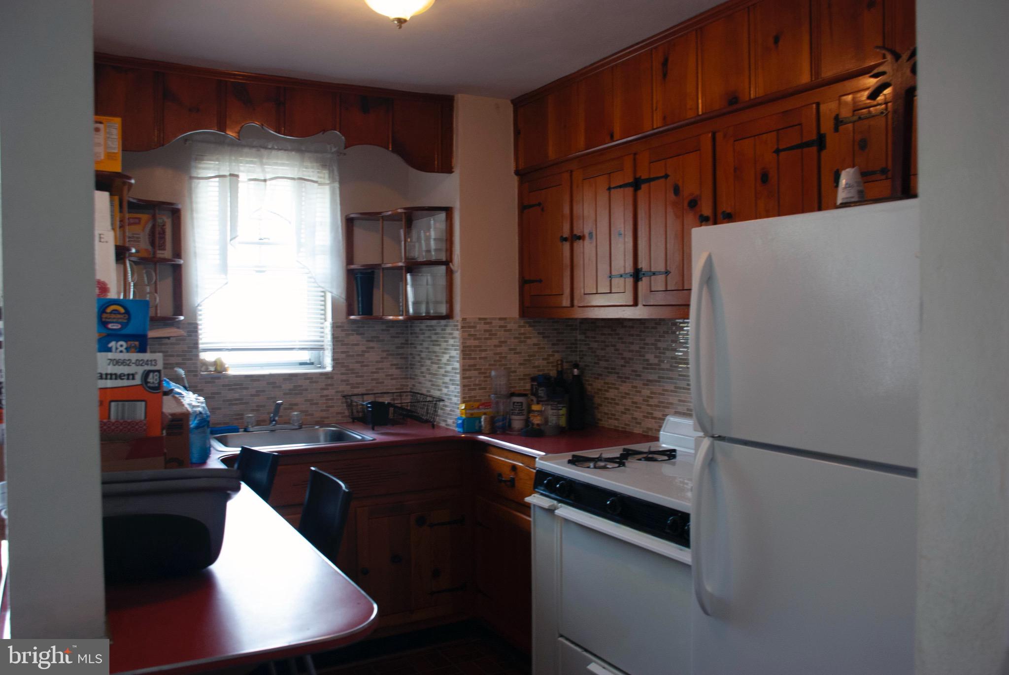 1656 Pennington Road Ewing, NJ 08618 - Photo 8 of 13