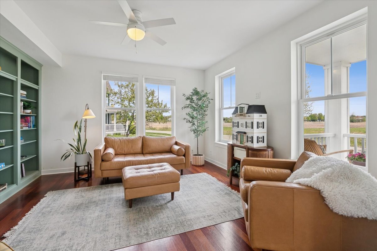 860 Blazing Star Road Grayslake, IL 60030 - Photo 6 of 41