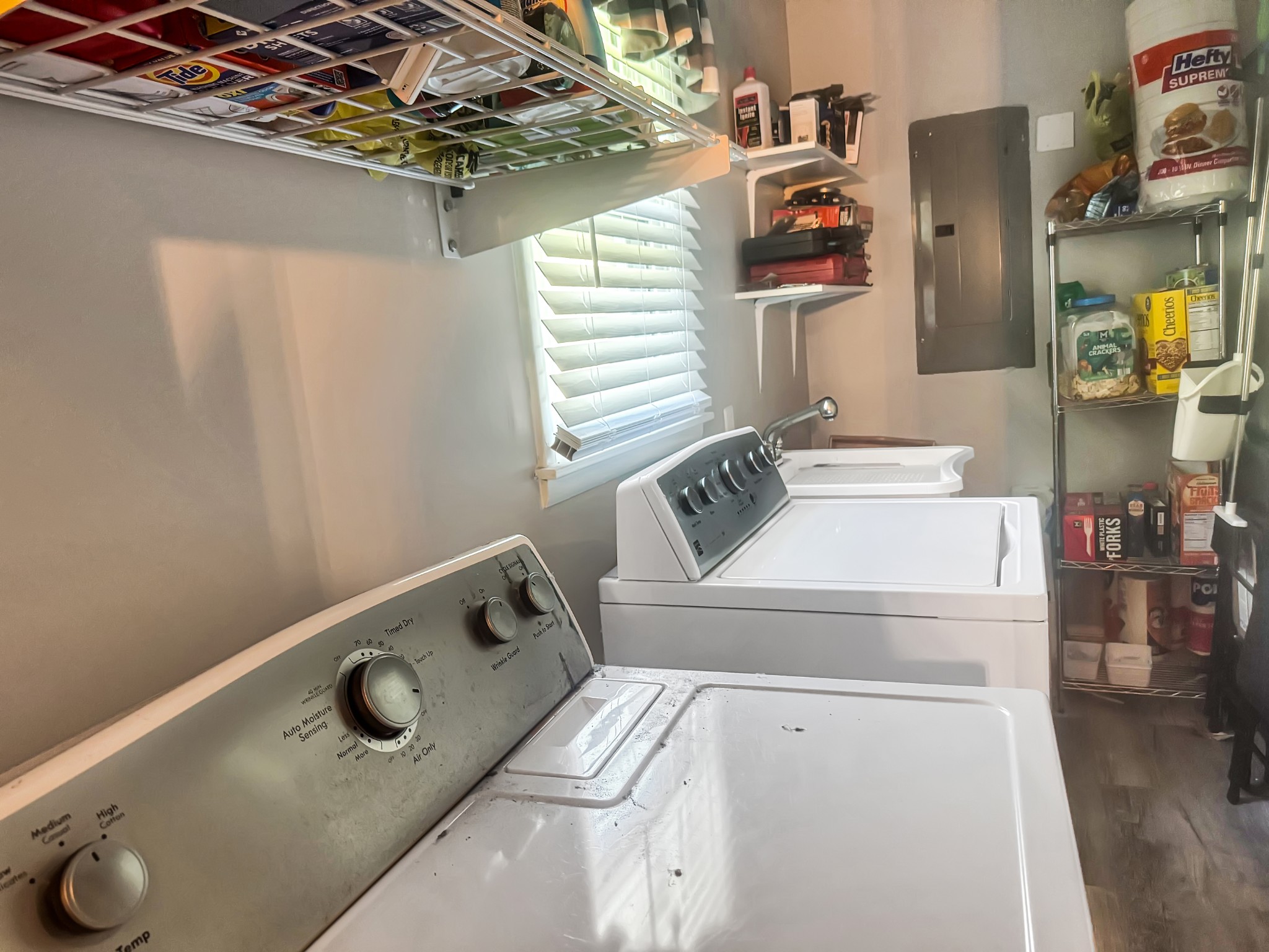 333 Main Street Dover, TN 37058 - Photo 11 of 19 a utility room with dryer and washer