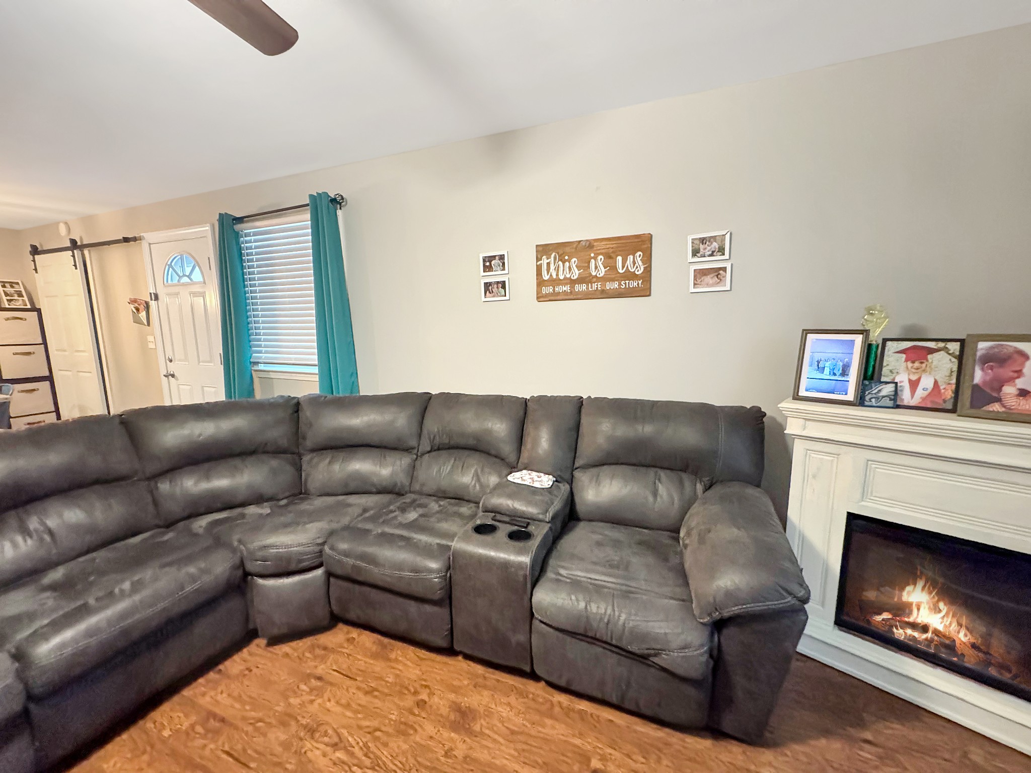 333 Main Street Dover, TN 37058 - Photo 5 of 19 a living room with furniture and a fireplace