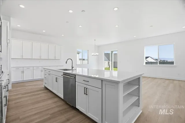 $760,990 | 2230 North Kenora Avenue, Star, ID 83669