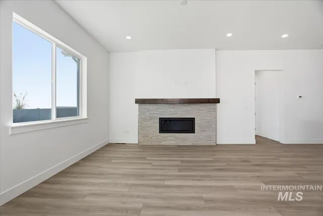 $760,990 | 2230 North Kenora Avenue, Star, ID 83669