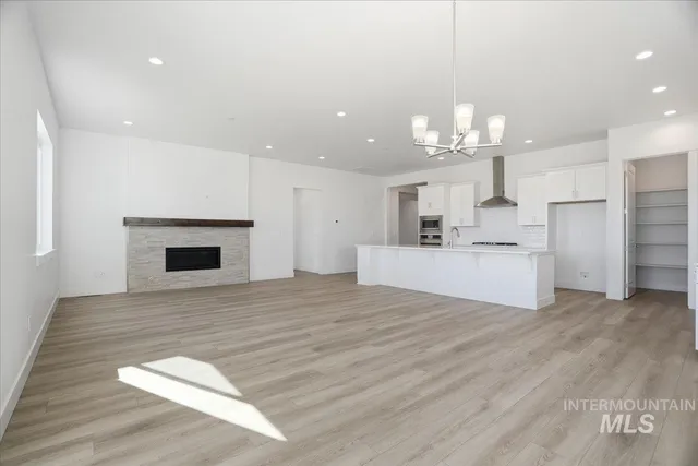 $760,990 | 2230 North Kenora Avenue, Star, ID 83669