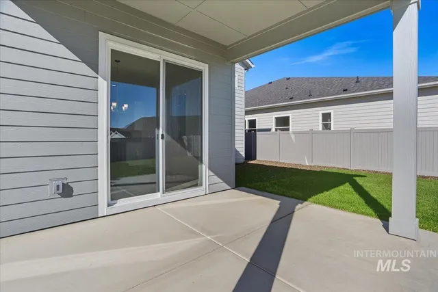 $760,990 | 2230 North Kenora Avenue, Star, ID 83669