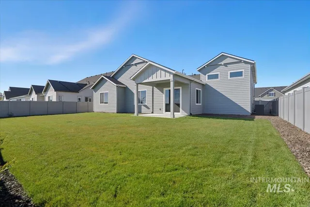 $760,990 | 2230 North Kenora Avenue, Star, ID 83669