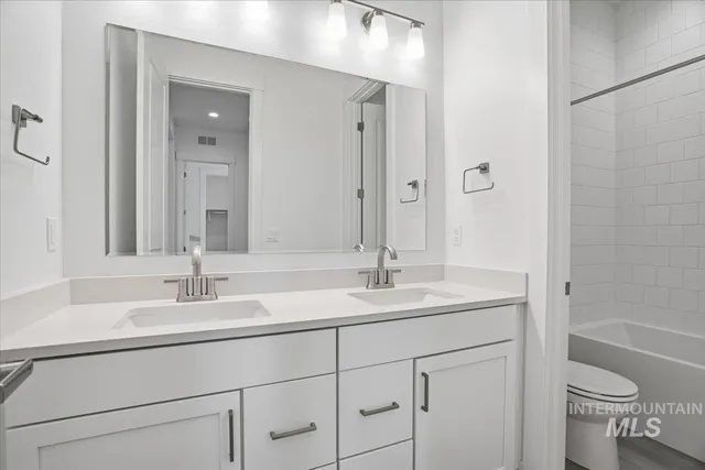 $760,990 | 2230 North Kenora Avenue, Star, ID 83669