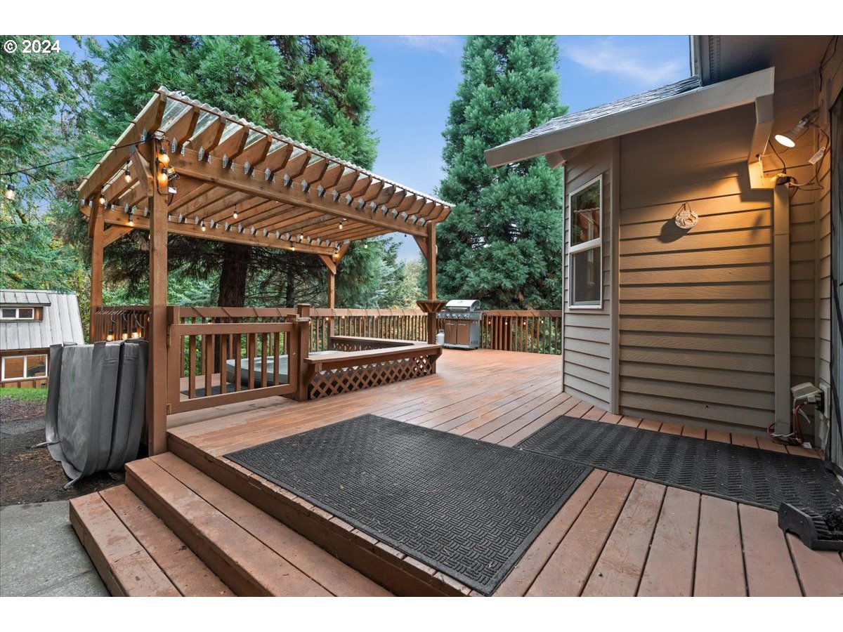 447 Vista Ridge Court Gaston, OR 97119 - Photo 36 of 47 Hot Tub