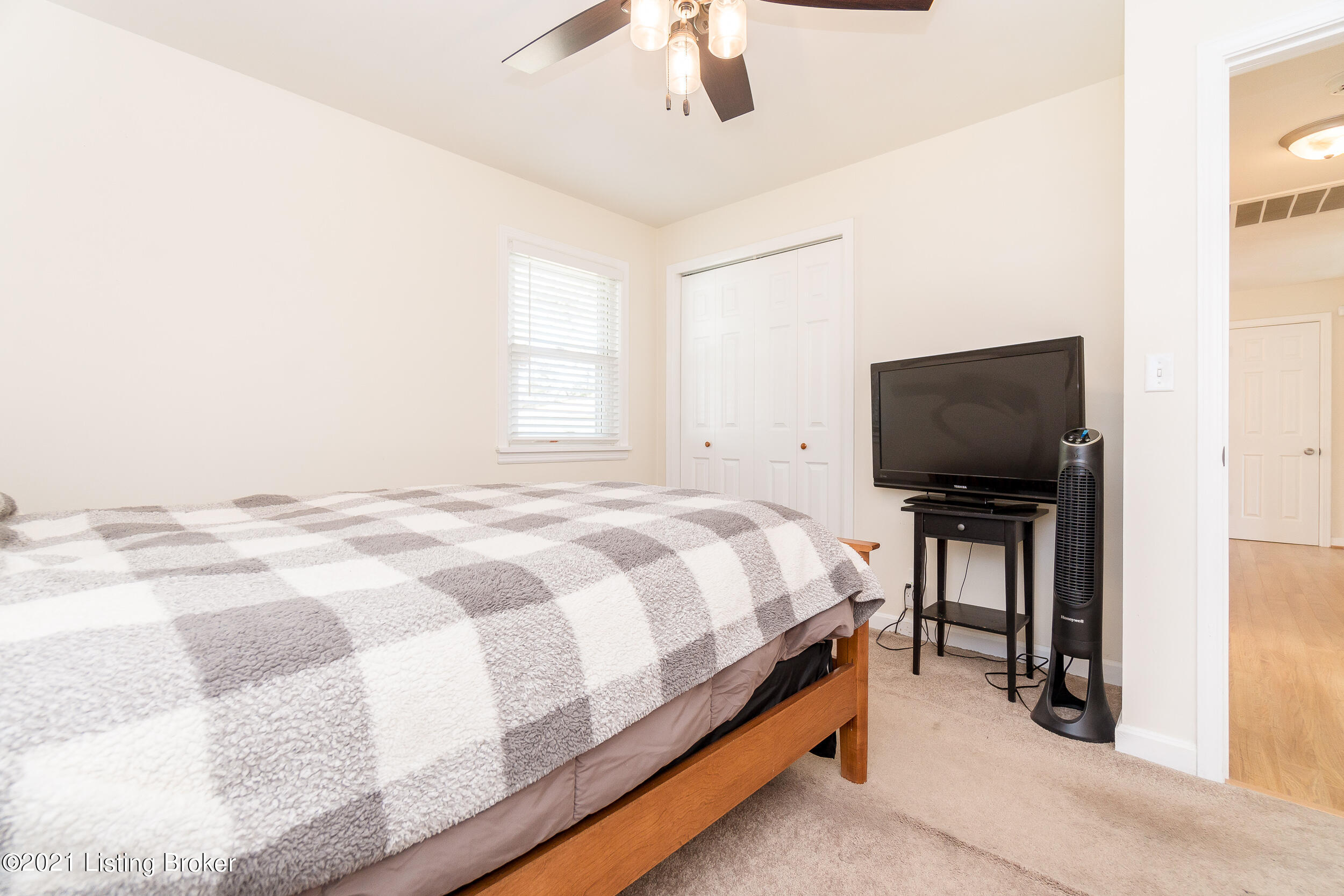 6192 Terry Road Louisville, KY 40258 - Photo 41 of 55 6192 Terry Rd-56
